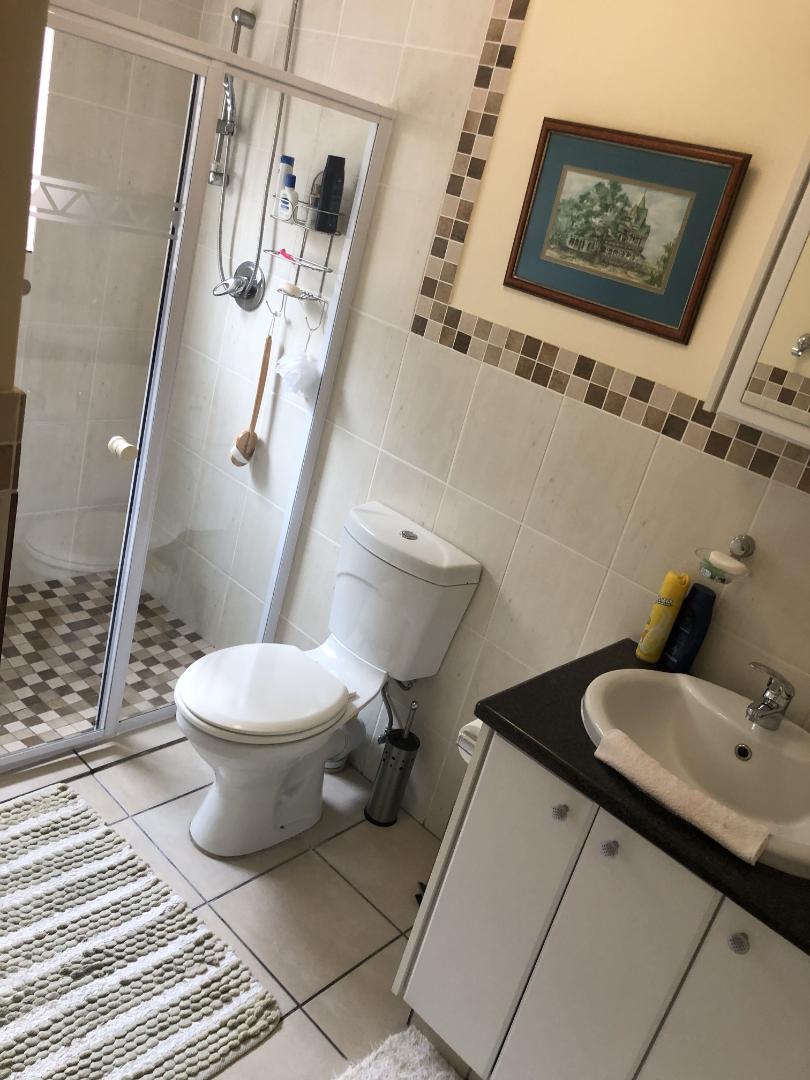 To Let 2 Bedroom Property for Rent in Reebok Western Cape
